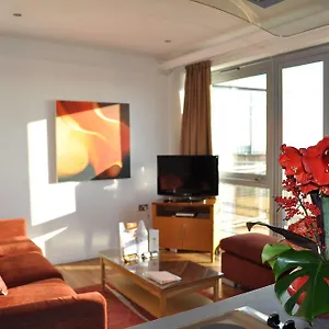 Aparthotel Premier